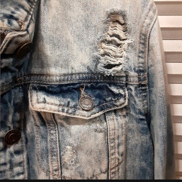 Mudd women's denim jeans destress jacket . Size large - Picture 4 of 12